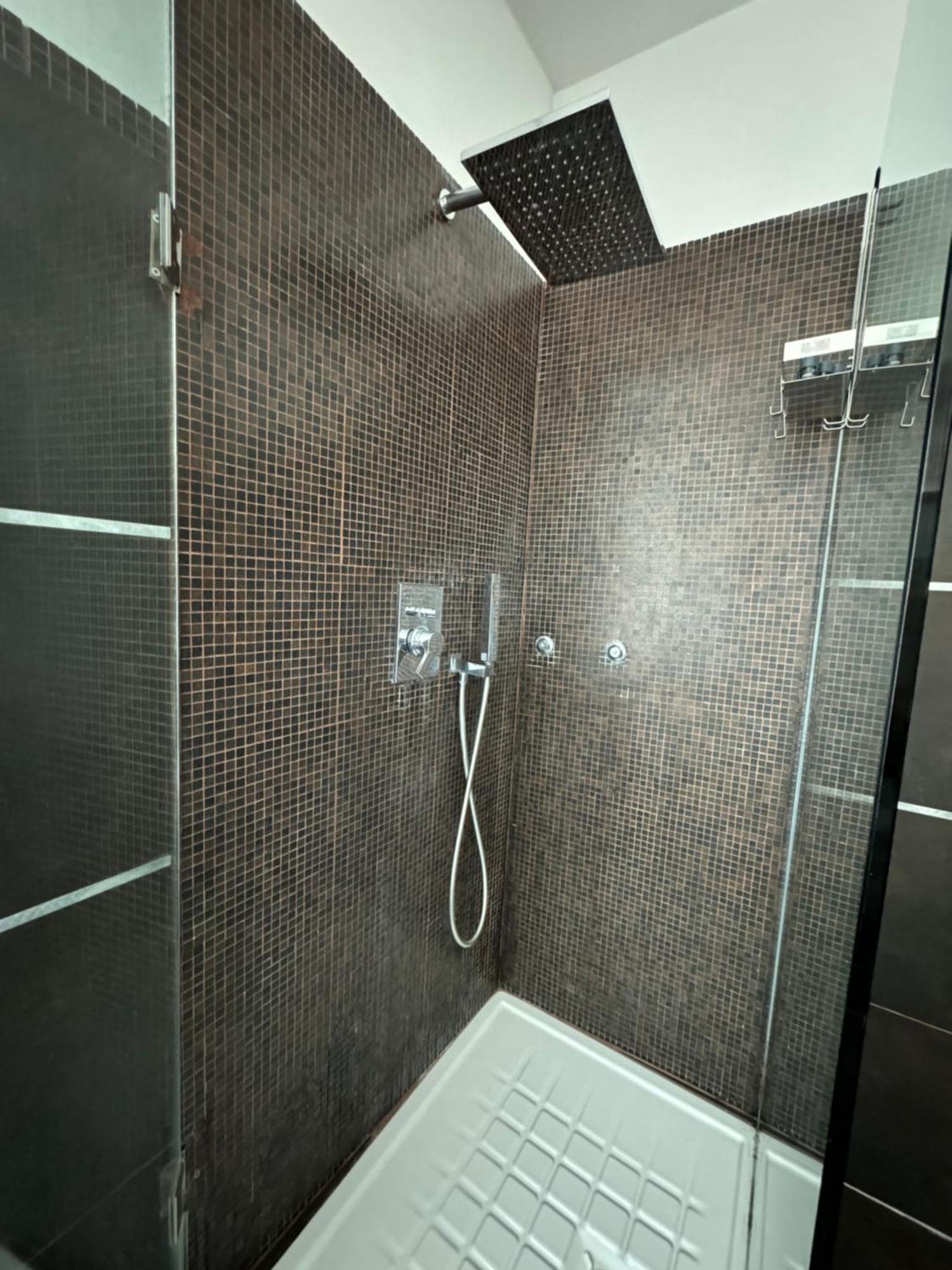 Le Tre Ca', Ca' Cecilia, Ca' Nina, Ca' Vittoria Apartment Асти Екстериор снимка