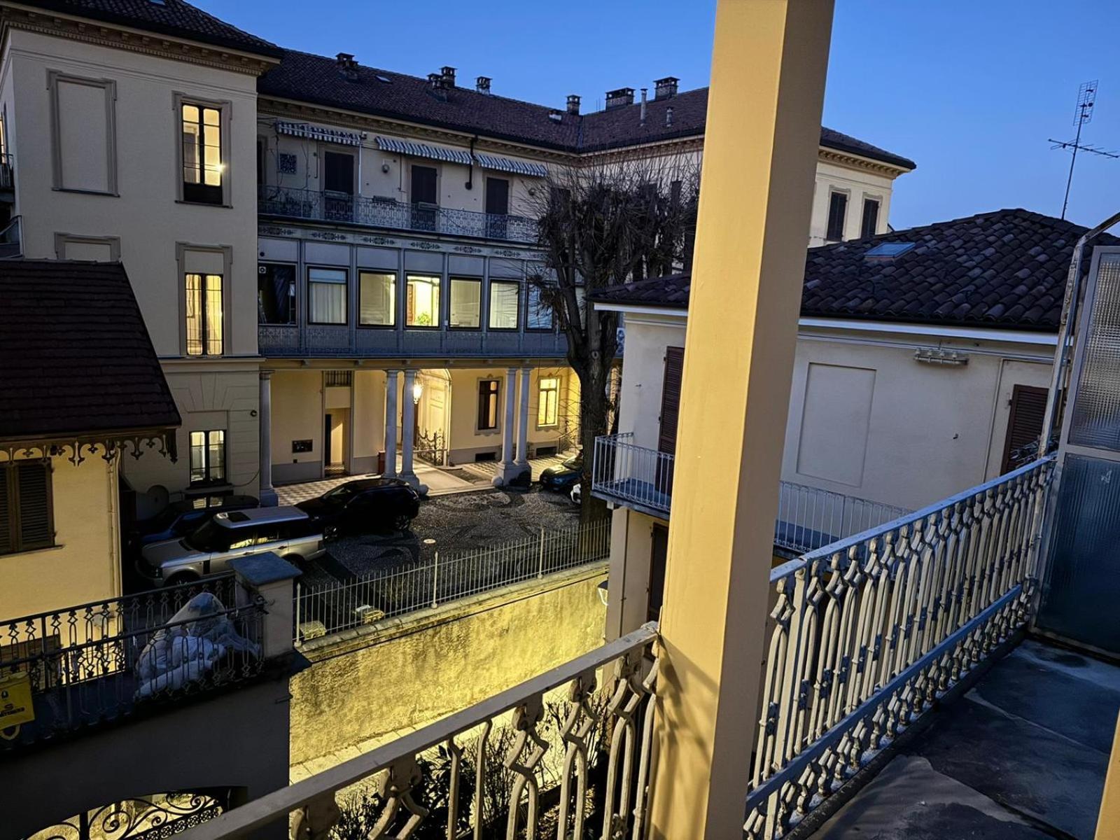 Le Tre Ca', Ca' Cecilia, Ca' Nina, Ca' Vittoria Apartment Асти Екстериор снимка