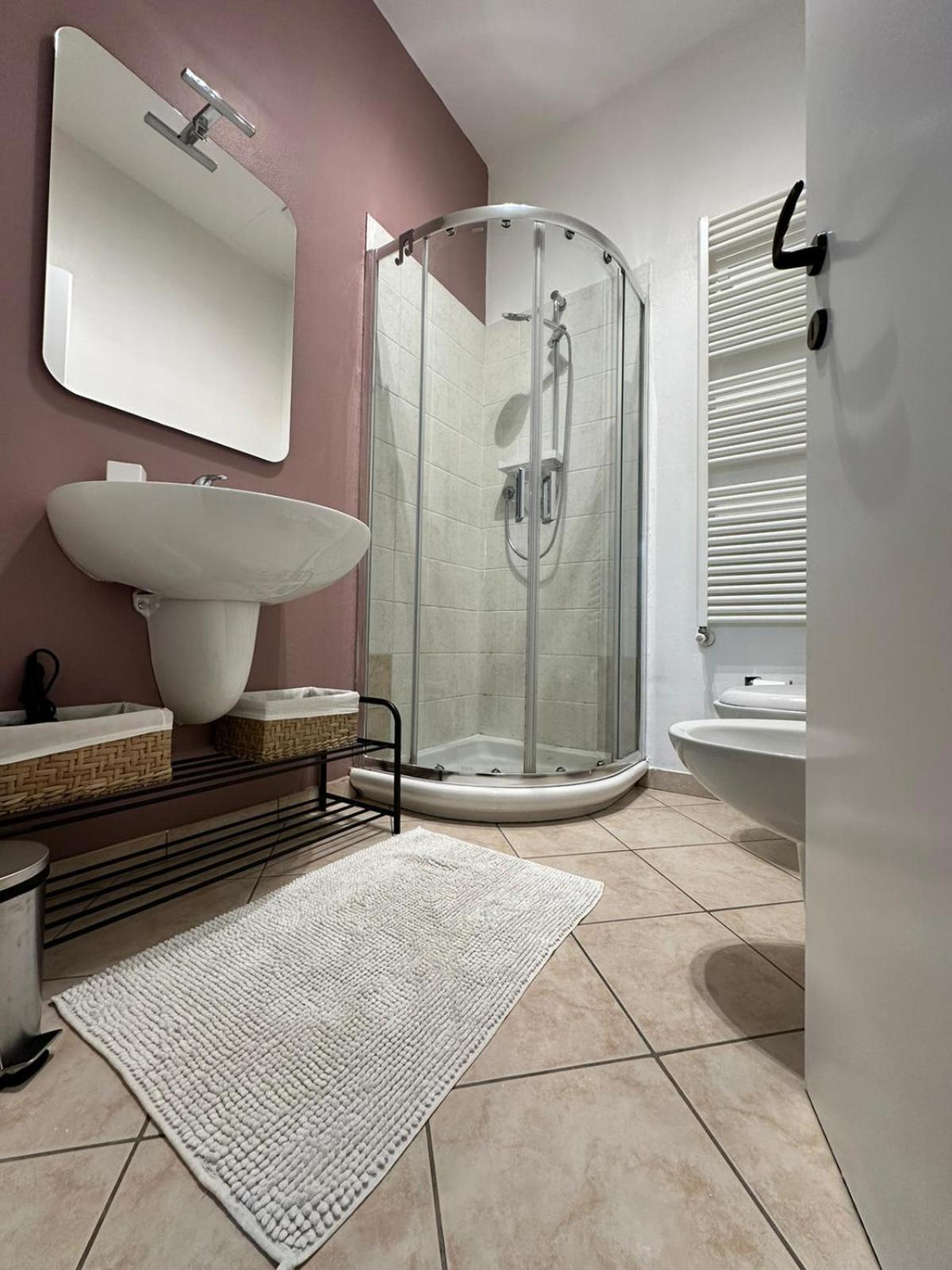 Le Tre Ca', Ca' Cecilia, Ca' Nina, Ca' Vittoria Apartment Асти Екстериор снимка
